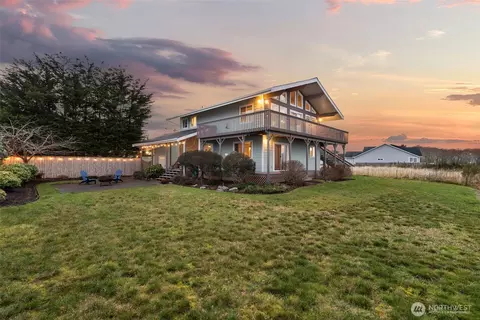 138 Sunrise Ave SE, Ocean Shores, WA 98569
