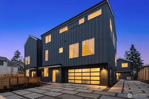 13548 39th Ave NE, Seattle, WA 98125