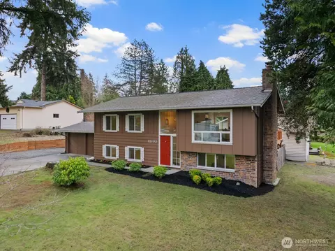 12103 SE 70th St, Newcastle, WA 98056