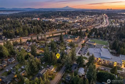 104 NE 120th St, Seattle, WA 98125