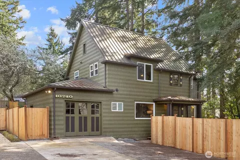 10740 Interlake Ave N, Seattle, WA 98133
