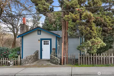 5302 S 137th St, Tukwila, WA 98168