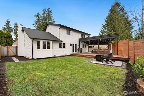 Exterior - 2502 166th Pl SE, Bothell, WA 98012 photo 4 of 6