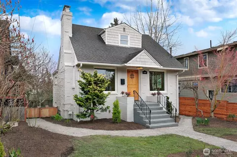 7506 Dibble Ave NW, Seattle, WA 98117