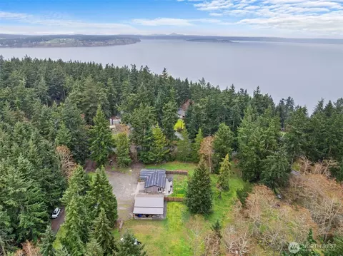 621 Parker Rd, Coupeville, WA 98239