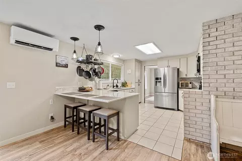 621 Parker Rd, Coupeville, WA 98239