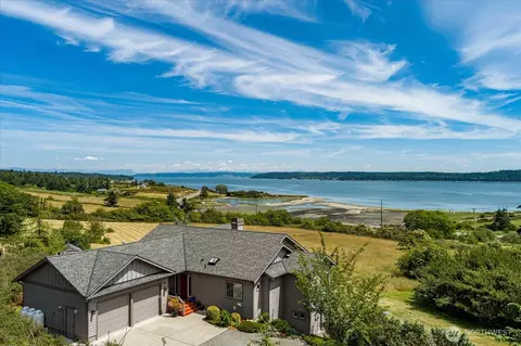 650 Skymeadow Dr, Coupeville, WA 98239