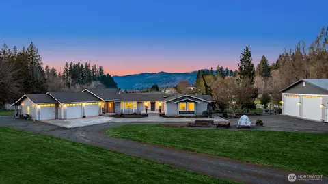 26808 SE 216th St, Maple Valley, WA 98038