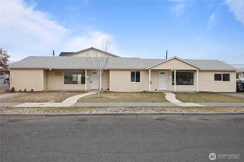 904 E 906 E Alderwood Dr, Moses Lake, WA 98837