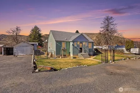 5 S Wlliams St, Elmer City, WA 99124