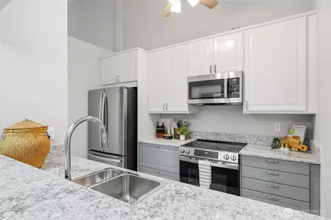Kitchen - 820 E Cady Rd #A304, Everett, WA 98203 photo 2 of 4