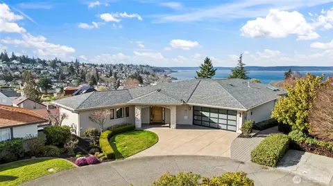 319 N 10th St, Tacoma, WA 98403