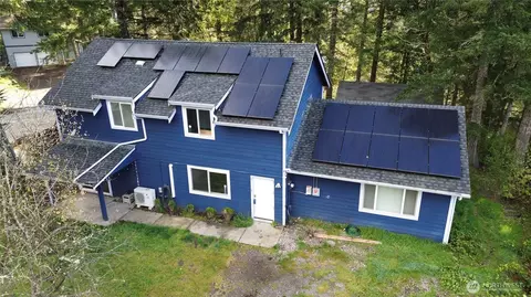 11 NE Skipper Ct, Belfair, WA 98528