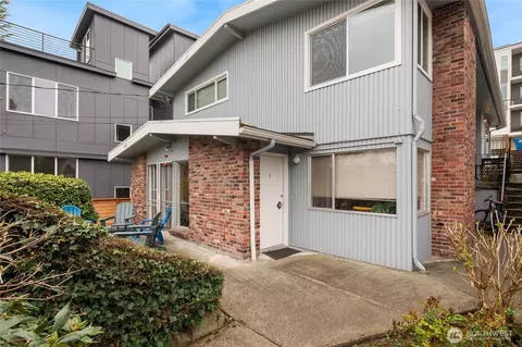 633 W Emerson St, Seattle, WA 98119