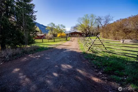 7 Hutton Rd, Oroville, WA 98844