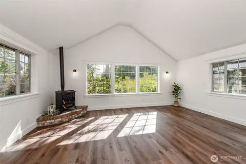 Living - 772 Taylor Cutoff Rd, Sequim, WA 98382 photo 2 of 4