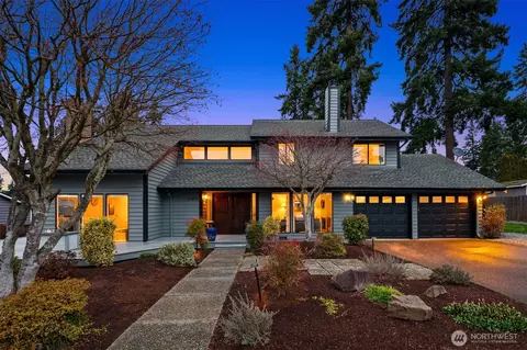 21819 82nd Ave W, Edmonds, WA 98026