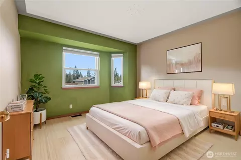 Bedroom - 2401 185th Pl SE, Bothell, WA 98012 photo 2 of 8