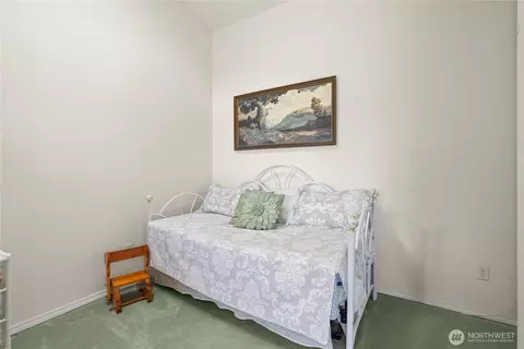 Bedroom - 8320 E Grapeview Loop Rd, Allyn, WA 98524 photo 2 of 2