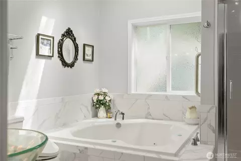 Bath - 8320 E Grapeview Loop Rd, Allyn, WA 98524 photo 3 of 3