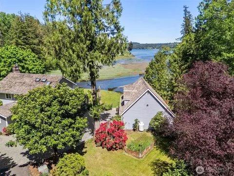Exterior - 8320 E Grapeview Loop Rd, Allyn, WA 98524 photo 3 of 11