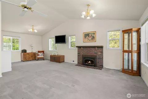 Living - 8320 E Grapeview Loop Rd, Allyn, WA 98524 photo 2 of 2