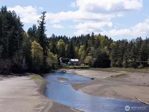 View/Area - 8320 E Grapeview Loop Rd, Allyn, WA 98524 photo 3 of 3
