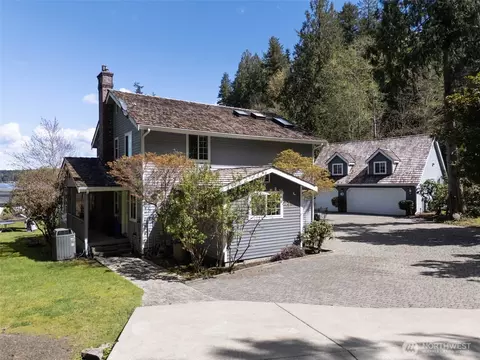 Exterior - 8320 E Grapeview Loop Rd, Allyn, WA 98524 photo 11 of 11