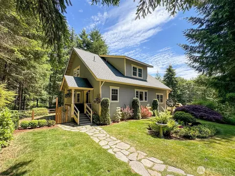 325 Evergreen View Pkwy, Port Angeles, WA 98363