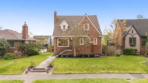 821 NW 57th St, Seattle, WA 98107