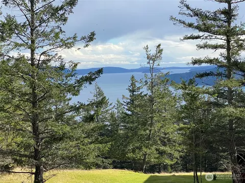9 Tomihi Dr, Orcas Island, WA 98245