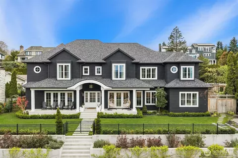 5721 65th Ave NE, Seattle, WA 98105