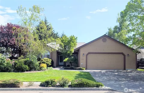 3419 G Ave, Anacortes, WA 98221