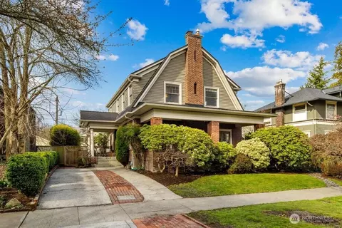 939 21st Ave E, Seattle, WA 98112