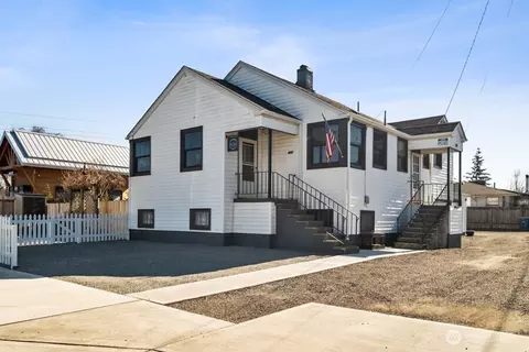 437 Main St, Buckley, WA 98321