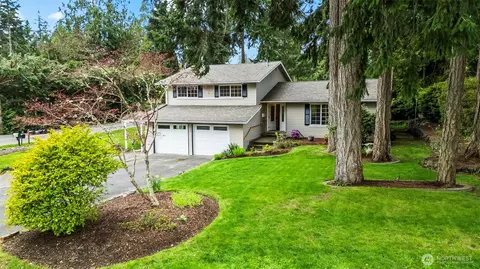 8642 University Point Cir NE, Bremerton, WA 98311