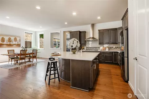Kitchen - 19307 58th Ave SE, Bothell, WA 98012 photo 2 of 4
