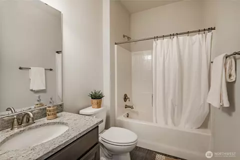 Bath - 19307 58th Ave SE, Bothell, WA 98012 photo 3 of 3