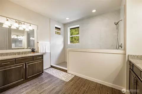 Bath - 19307 58th Ave SE, Bothell, WA 98012 photo 1 of 3