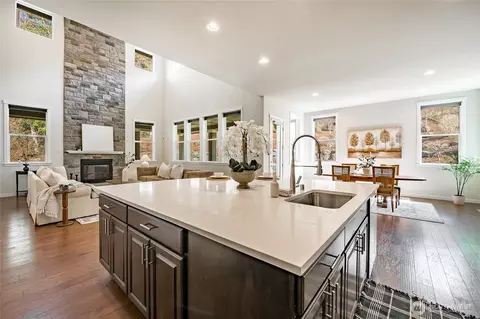 Kitchen - 19307 58th Ave SE, Bothell, WA 98012 photo 3 of 4