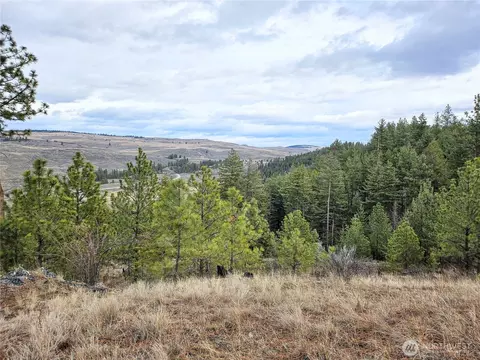 315 W Corral Dr, Oroville, WA 98844