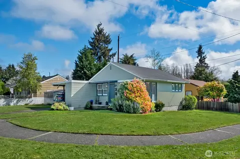 9328 31st Ave SW, Seattle, WA 98126