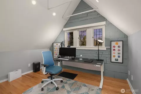 Other - 803 E Prospect St, Seattle, WA 98102 photo 3 of 7