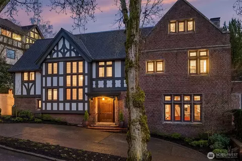 803 E Prospect St, Seattle, WA 98102