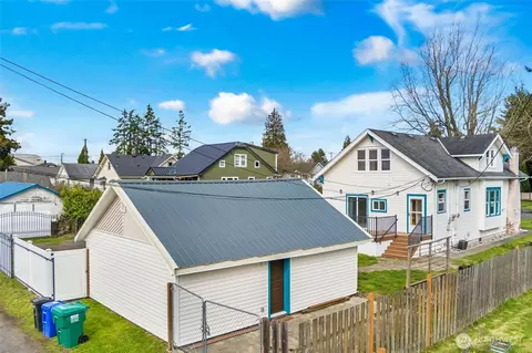 Exterior - 1022 Oakes Ave, Everett, WA 98201 photo 10 of 12
