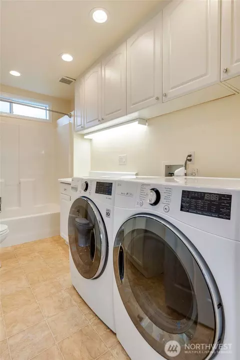 Other - 1022 Oakes Ave, Everett, WA 98201 photo 2 of 5