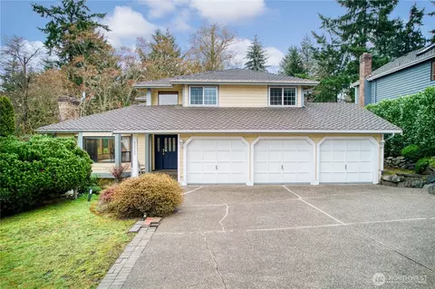 32026 11th Ave SW, Federal Way, WA 98023