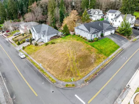 267 W Beacon Hill Dr, Longview, WA 98632
