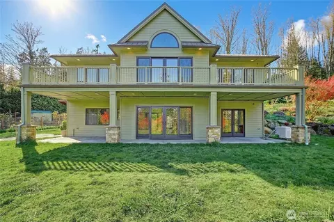 2165 Lowell Point Rd, Camano Island, WA 98282
