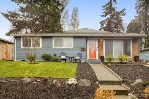 9427 8th Ave SW #1, Seattle, WA 98106